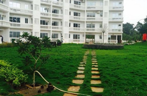 Pali Apartment | Comfort of Home with Nature at its best