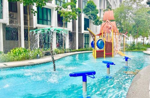 Ara Damansara Apartment | Comfort Place 1-8 Pax 3Q beds Ara Damansara Center
