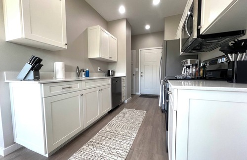 Cedar Falls House | Comfort & Space: 3 King Beds, Large Rooms, Attached Garage!