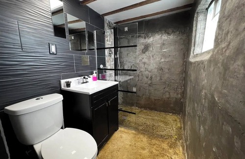 Detroit House | COMFORT STAY with The Art House