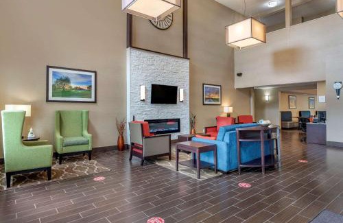 Auburn Hotel | Comfort Suites Auburn near I-69