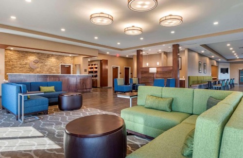 Camp Hill Hotel | Comfort Suites Camp Hill-Harrisburg West