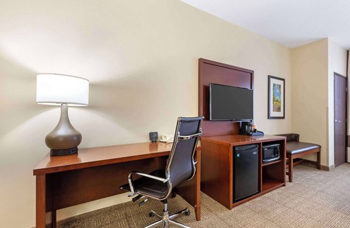 Cedar Falls Hotel | Comfort Suites Cedar Falls