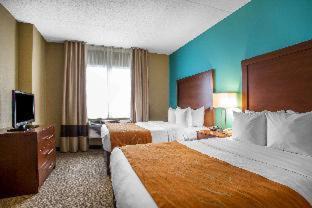 Schiller Park Hotel | Comfort Suites Chicago O'Hare Airport