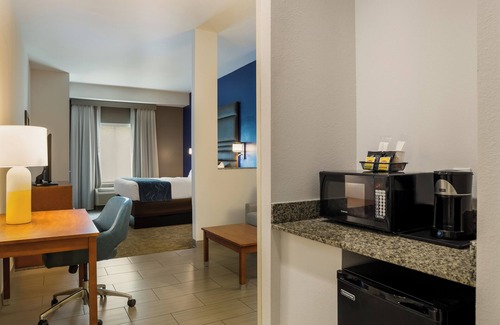 Denham Springs Hotel | Comfort Suites Denham Springs