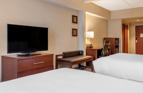 Carlisle Hotel | Comfort Suites Downtown Carlisle