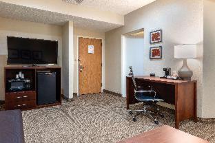 North Orange Hotel | Comfort Suites Downtown
