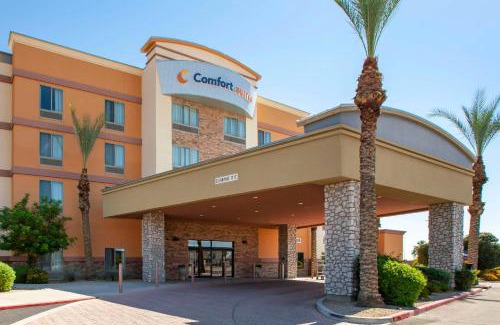 Glendale Hotel | Comfort Suites Glendale - State Farm Stadium Area