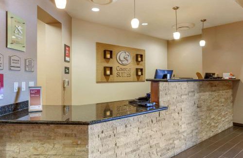 Glendale Hotel | Comfort Suites Glendale - State Farm Stadium Area