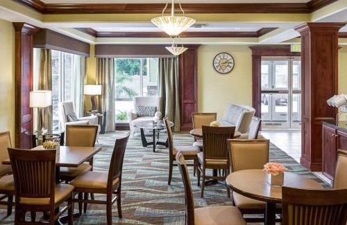 Harvey Hotel | Comfort Suites Harvey - New Orleans West