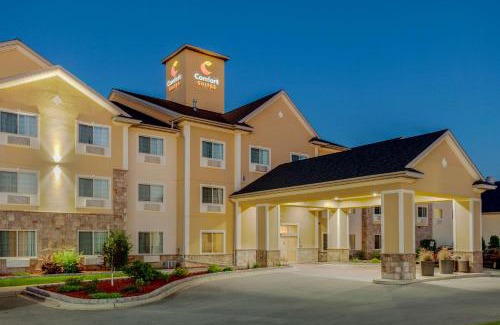 Johnson Creek Hotel | Comfort Suites Johnson Creek Conference Center