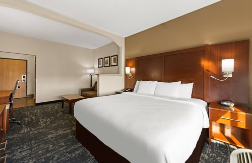 Kansas City Hotel | Comfort Suites Kansas City - Liberty