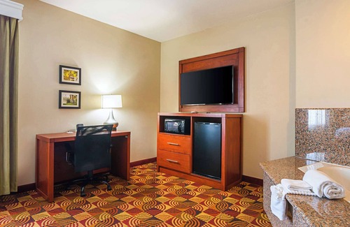 Lake Charles Hotel | Comfort Suites Lake Charles