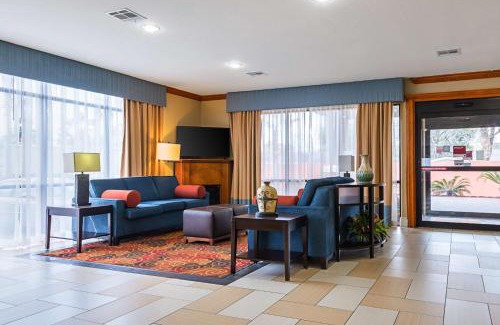 Lake Charles Hotel | Comfort Suites Lake Charles