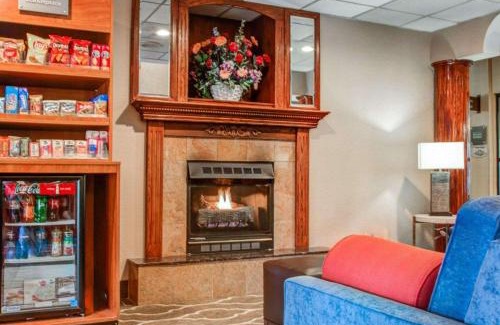 Lombard Hotel | Comfort Suites Lombard - Addison