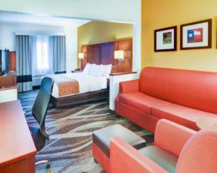 Longview Hotel | Comfort Suites Longview North