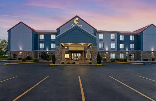 Lansing Hotel | Comfort Suites near I-80 and I-94