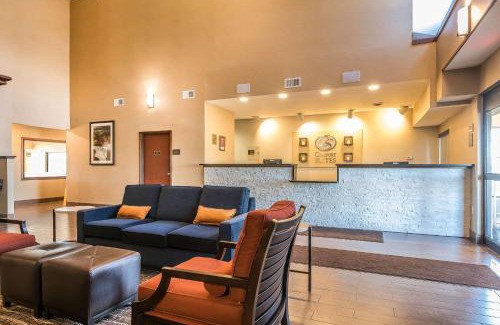 Fort Wayne Hotel | Comfort Suites North