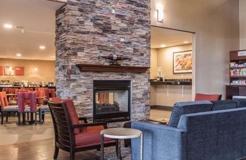 Fort Wayne Hotel | Comfort Suites North