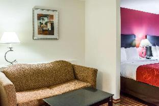 Port Malabar Hotel | Comfort Suites Palm Bay - Melbourne