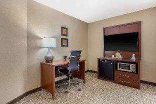 Pelham Hotel | Comfort Suites Pelham Hoover I-65