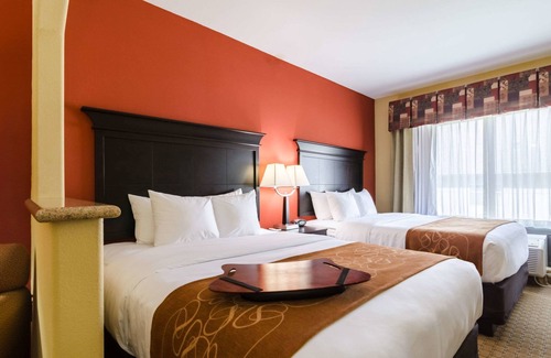 Salina Hotel | Comfort Suites Salina South