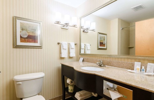Salina Hotel | Comfort Suites Salina South