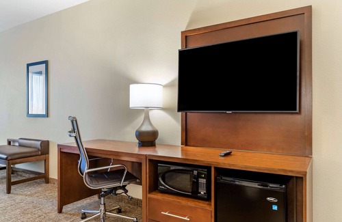 North San Antonio - SAT Hotel | Comfort Suites San Antonio Ft. Sam Houston/SAMMC Area