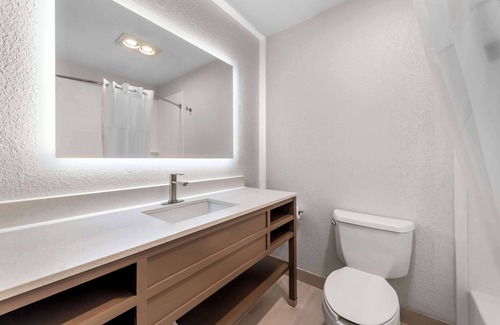 Stevens Point Hotel | Comfort Suites Stevens Point