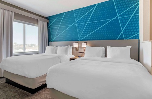 Bonanza Hotel | Comfort Suites