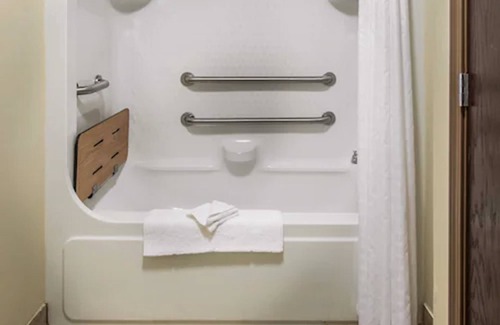 Wixom Hotel | Comfort Suites Wixom