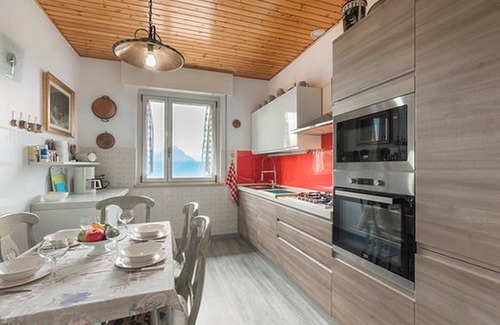 San Zeno di Montagna Apartment | Comfortable Apartment with Mountain View – Casa Aria