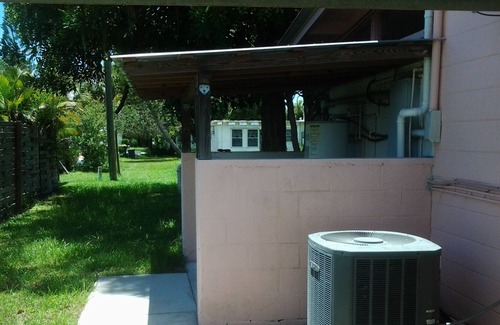Grove City House | Comfortable 1-Bedroom Home only 5 min. from beautiful Englewood beach