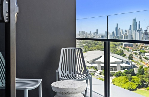 Broadbeach Waters Apartment | Comfortable 2 Bed 1 Bath Unit (no parking) -Q Stay (STAR 12213 - 7N - NB)