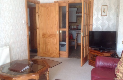 Alyth House | Comfortable 2-Bed House Alyth near Dundee