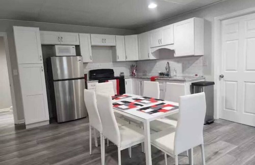 Johns Creek Apartment | Comfortable 2-Bedroom Stay with Private Entrance & a massage chair for you!