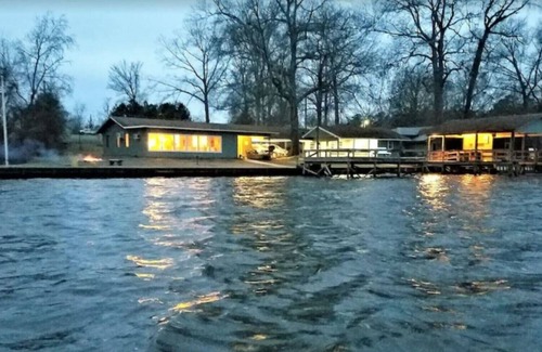 Farmerville House | Comfortable 3 bedroom, 2 bath home on beautiful Lake D’Arbonne