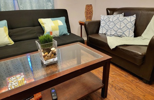 Winnipeg House | Comfortable 3 bedroom with easy access to Downtown