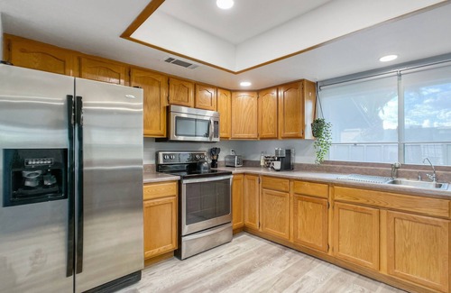 Glendale House | Comfortable 3BR Oasis | Heated Pool + Game Room
