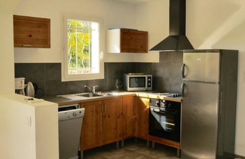 Sampzon Villa | Comfortable 4-person air-conditioned villa, private pool, garden, near canoe river