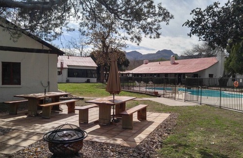 Tumacacori-Carmen Apartment | Comfortable apartment with kitchen and lounge at Historic Rancho Santa Cruz.