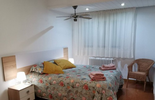 Barrio de Santiago Apartment | Comfortable and central apartment in Huesca