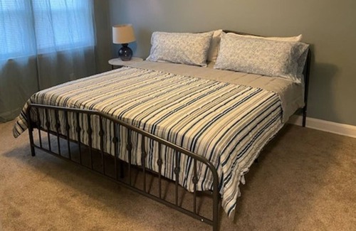 Stonewood-Pentwood-Winston House | Comfortable and Local Three Bedroom Townhome!