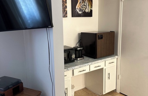 Orlando Condo | Comfortable and spacious room, with beautiful lake view and private entrance.