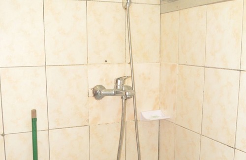 Kribi Hotel | Comfortable and spacious rooms . Breakfast Inc. Pool Wifi Beach Restaurant N°1
