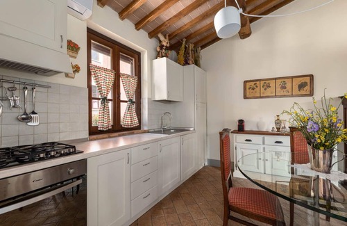 San Gimignano Villa | comfortable apartment with private garden in San Gimignano