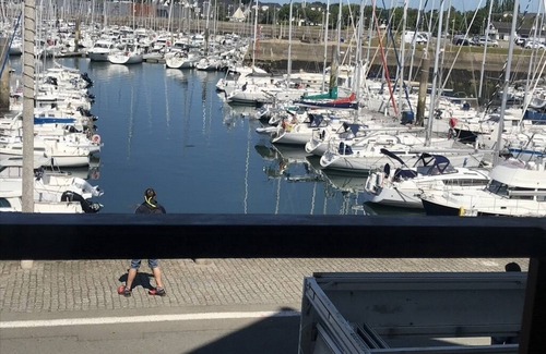 Arzon Apartment | Comfortable apartment with harbor view