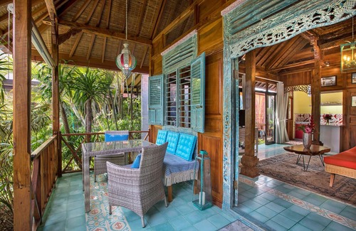 Sanur Kauh House | comfortable, artfully designed, traditional villa, big pool, beautiful garden