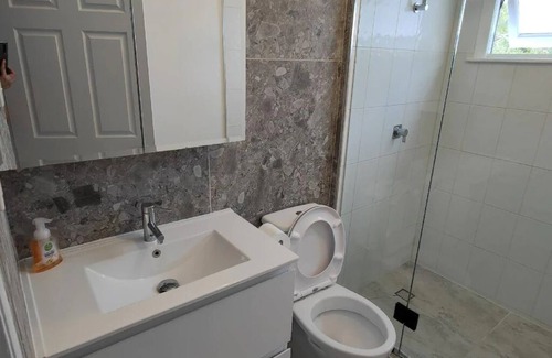 Mount Gravatt East House | Comfortable 2 Queen & 1 Double Bedroom, Mansfield