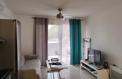 Gruissan Apartment | Comfortable & Bright luxury Flat